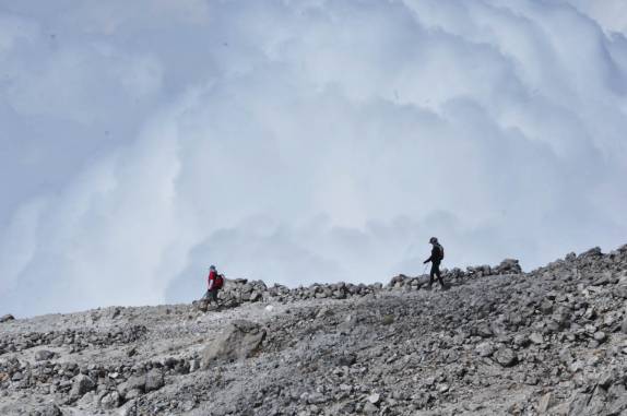 Caminhando na crista do vulcão Tajumulco, a mais de 4.200 metros de altitude, na Guatemala